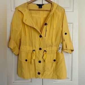 NEW. a.n.a. Lemon dream color.  Lightweight Anorak fashion Jacket.  Sz Large